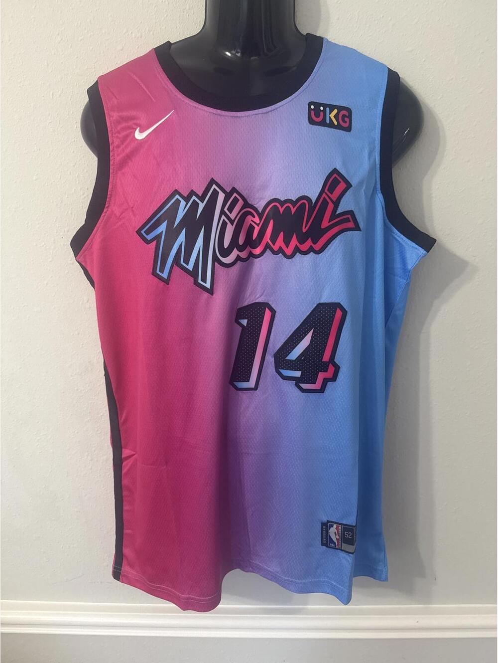Miami Heat Tyler Herro Jersey Size Men’s XL